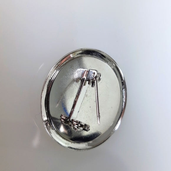 Brooch - Picture 6 of 8